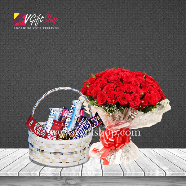 teddy bear, Chocolates and Roses