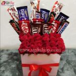 CHOCOLATES WITH ROSES